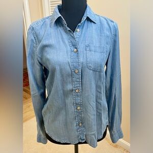 American Eagle Outfitters Light Blue Denim Shirt